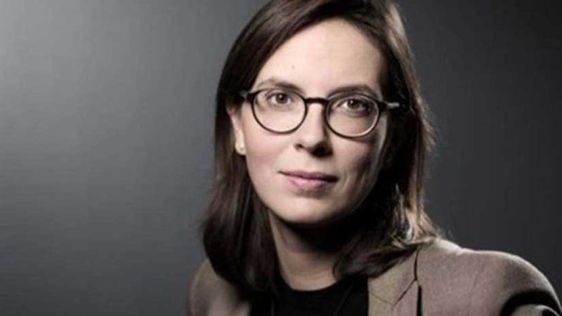 وزيرة فرنسية تعرب