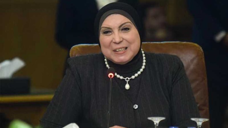 تجديد الثقة بـ نيفين