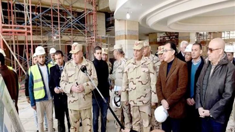 رئيس الوزراء يتجول