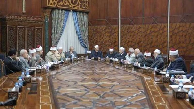 «كبار العلماء» تدين