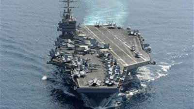 سفينة هجومية أمريكية في طريقها إلى الشرق الأوسط
