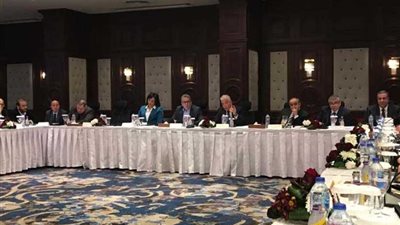 وزيرا السياحة والآثار والطيران ونائب محافظ البنك المركزي يجتمعون بمستثمري جنوب سيناء