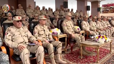 الفريق محمد فريد يتفقد استعدادات القوات المسلحة لمجابهة كورونا (فيديو)