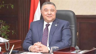  محافظ البحر الأحمر ينجح في أول اختبار للأمطار 