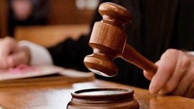 تأجيل محاكمة الجدة المتهمة بقتل حفيدتها 