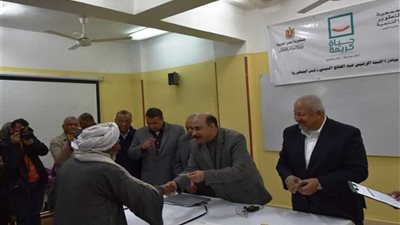 تسليم 20 منزلا لأهالى قرى الحكمة ضمن مبادرة حياة كريمة بأسوان