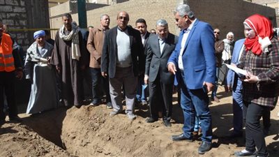 وزير الإسكان: 