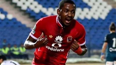 أجاي يتقدم للأهلي بصاروخية في شباك نادي مصر