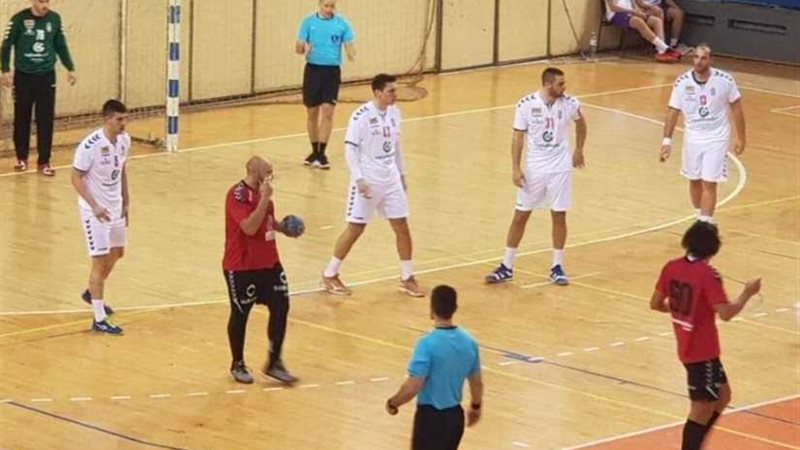 منتخب اليد في مواجهة