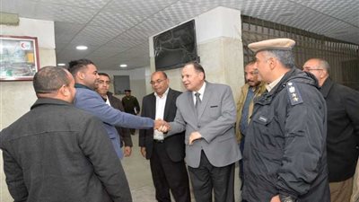 محافظ أسيوط يزور مركز شرطة ديروط