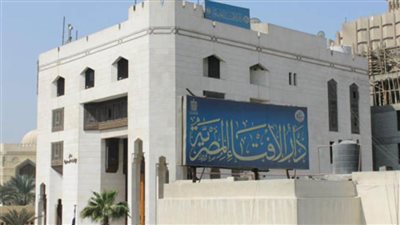 بالفيديو.. حكم الشرع في تحميل فريق كرة القدم الخاسر قيمة إيجار الملعب