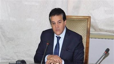 وزير التعليم العالي يرأس اجتماعا طارئا للجنة الفيروسات التنفسية