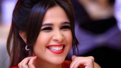 ياسمين عبد العزيز وسوسن بدر في الكواليس.. وثالثهما كورونا