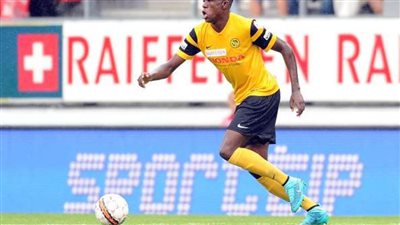 مانشستر يونايتد يسعى لضم دينيس زكريا مقابل 45 مليون يورو