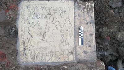 العثور على خمس كتل حجرية أثرية بسوهاج