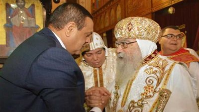 محافظ البحيرة يشهد قداس عيد الميلاد بالكاتدرائية