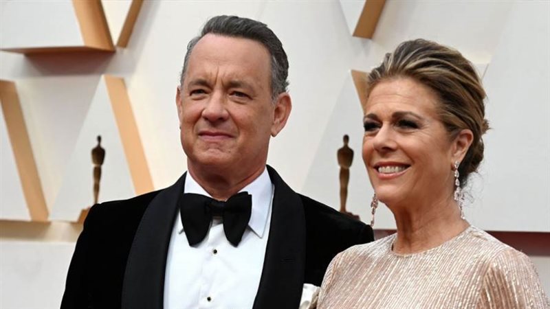 توم هانكس وزوجته