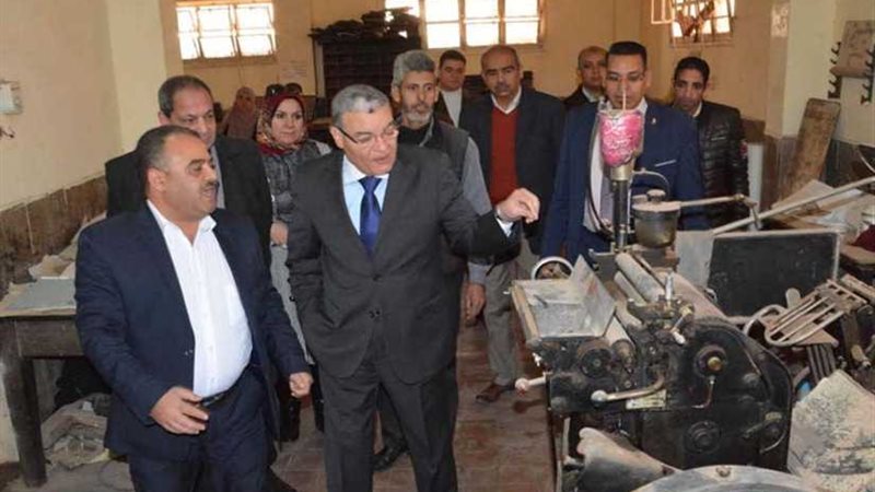 محافظ المنيا يقٌيل