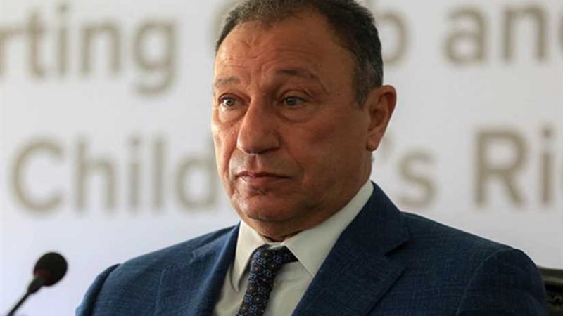 الخطيب يعتذر عن حفل