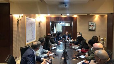 العنانى يناقش تداعيات كورونا على السياحة 