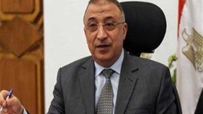 محافظ الإسكندرية يوقف أية أعمال بناء على الكورنيش تحجب البحر