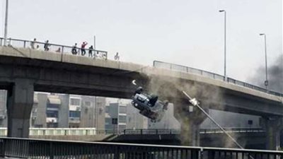 سقطت سيارتهم من أعلى كوبري.. إصابة شابين بجروح في المنيا