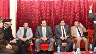 محافظ البحيرة يقدم التهنئة بعيد الميلاد المجيد للكنيسة الإنجيلية والكاثوليكية