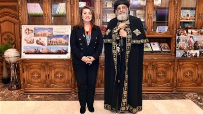 غادة والي تزور الكاتدرائية لتقديم التهنئة بأعياد الميلاد