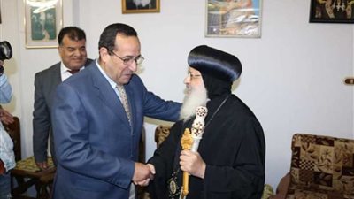 المحافظ ومشايخ الأزهر بالعريش يهنئون الإخوة المسيحيين بعيد الميلاد