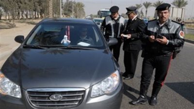 تعليق استخراج وتجديد رخص قيادة وتسيير المركبات