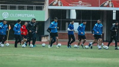 الأهلي يكتفي بـ30 دقيقة تدريب في زيمبابوي تجنبًا للاجهاد