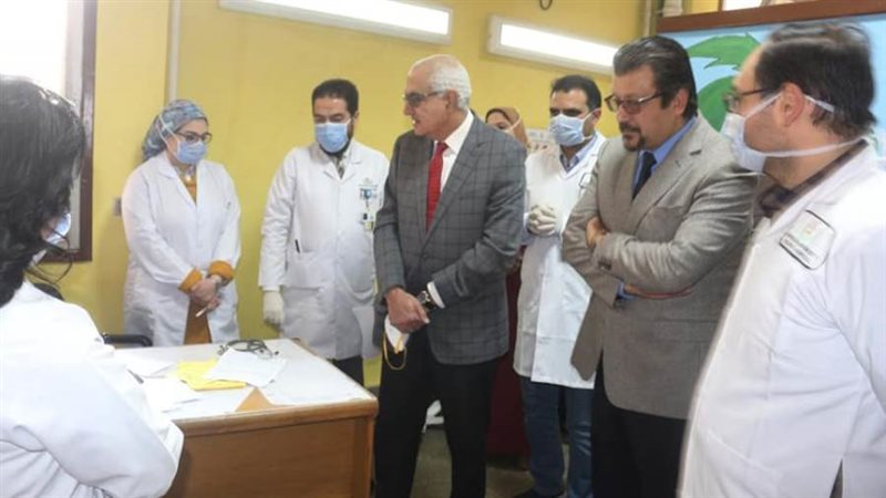 جولة رئيس الجامعة