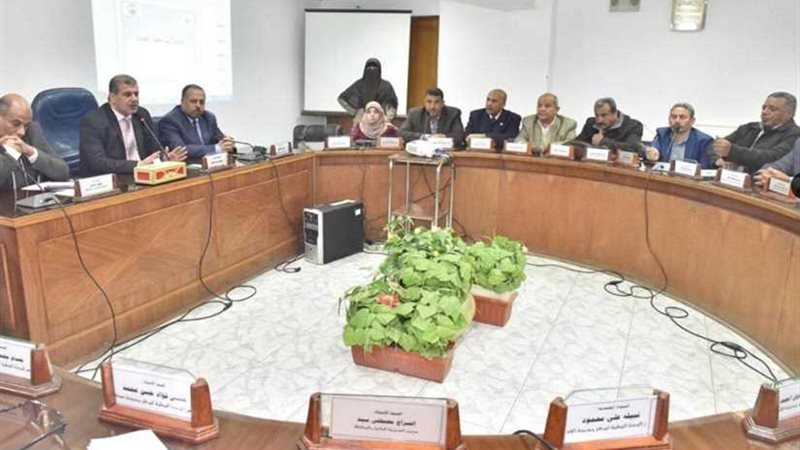 اجتماع اللجنة العليا