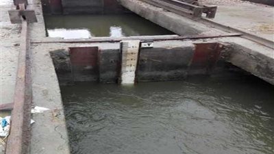 تشغيل وحدات الطوارئ بالمحطات لخفض مناسيب المياه بالبحيرة