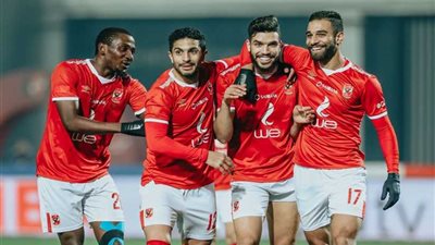 الأهلي بزيه الأحمر أمام بلاتينيوم غدًا