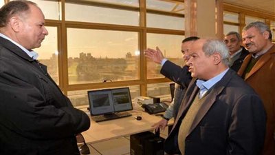 محافظ أسيوط يتفقد القناطر الجديدة ومحطتها الكهرومائية