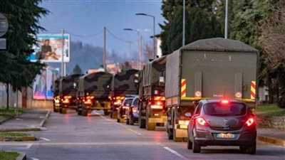 بالفيديو والصور ..محرقة مقابر إيطاليا تفشل في استيعاب جثث ضحايا كورونا