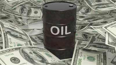 خبير: وصول سعر النفط لـ10 دولار للبرميل  سيناريو كارثي قد يحدث