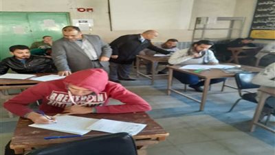 نائب رئيس جامعة الأزهر يتابع سير الامتحانات