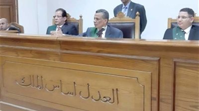 إعادة محاكمة 4 متهمين في حرق مركز شرطة 