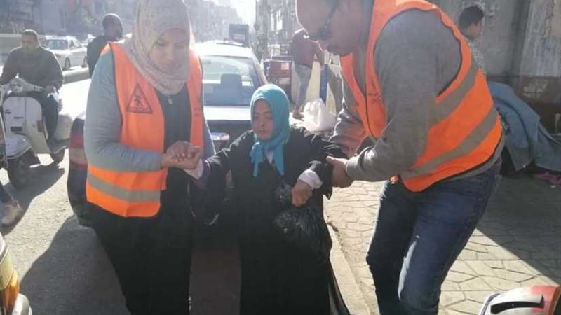 إنقاذ مسنة تعيش على