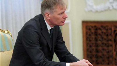 السلطات الايرانية تحتجز السفير البريطاني في طهران