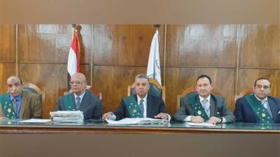 عزل أستاذ جامعي لاغتصابه طالبة أثناء درس خصوصي