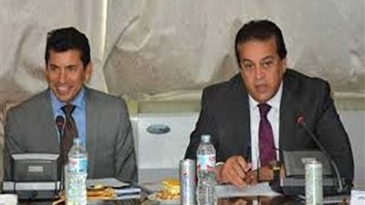 بروتوكول تعاون لتنظيم مصر بطولتي العالم للإسكواش 2022 وكرة اليد 2024 للجامعات