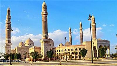 اليمن تعلق صلاة الجمعة والجماعة في المساجد احترازاً لمواجهة كورونا