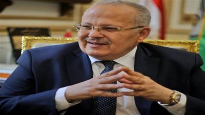 الخشت: تواصل رفع المقررات الدراسية إلكترونيًا بكليات جامعة القاهرة