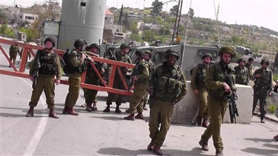 الاحتلال الصهيوني يحتجز 4 فلسطينيين في جنين