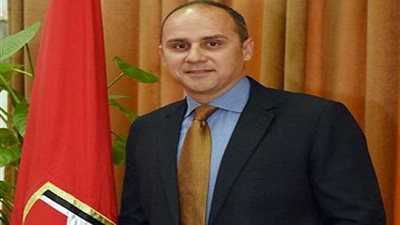 الأهلي ينتهي من إعداد العقود النهائية مع 