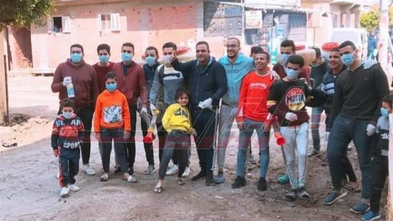 شباب شمنديل يعقمون