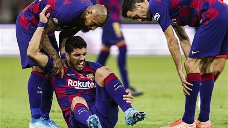 سواريز يغيب عن برشلونة